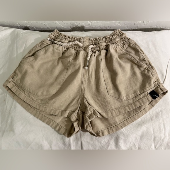 Kaialoha Supply small khaki drawstring shorts w/pockets. Excellent condition. - Picture 2 of 5